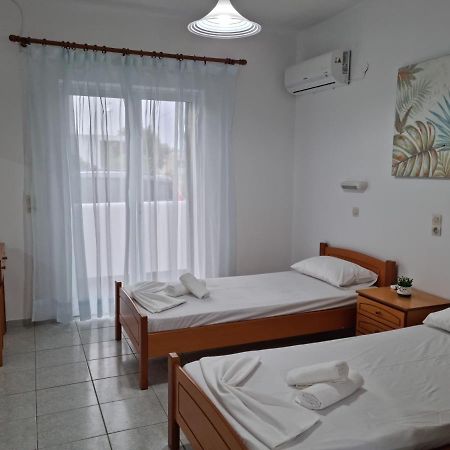 White Rose Apartment Kámpos Екстериор снимка